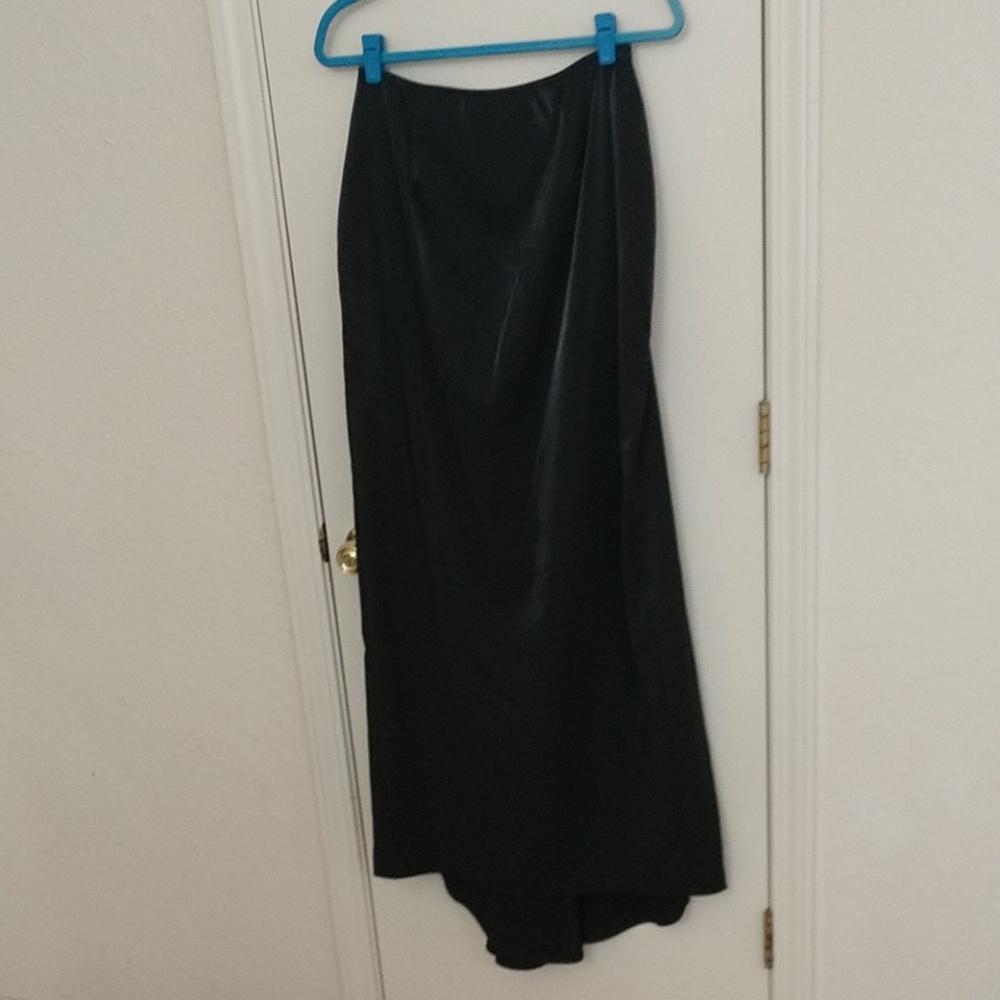 Black skirt